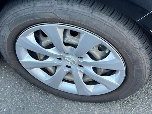 Certified 2021 Toyota Corolla LE image 18