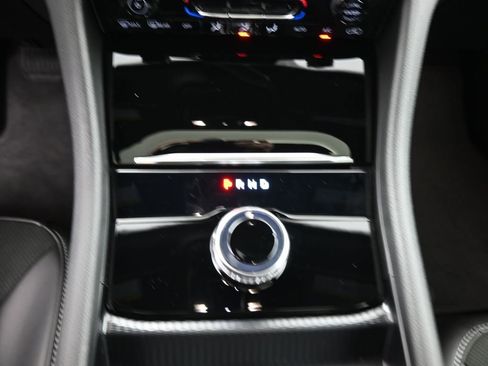 New 2025 Jeep Grand Cherokee Laredo image 3