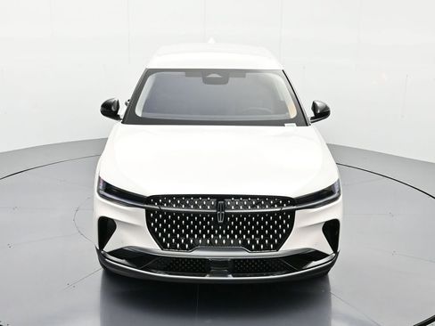 New 2026 Lincoln Nautilus Premier image 36