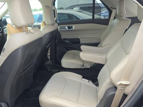Used 2020 Ford Explorer Platinum AWD/4WD image 5