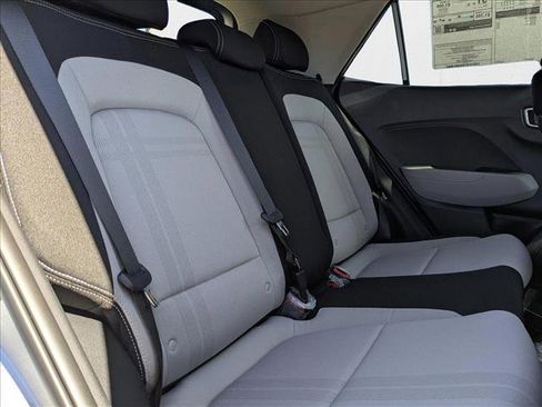 New 2025 Hyundai Venue SEL image 21