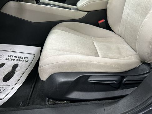Used 2023 Honda Accord LX image 12