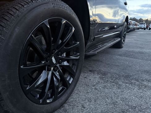 Certified 2024 Cadillac Escalade Sport Platinum w/ LPO, ONYX Package image 11