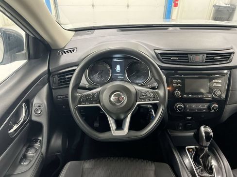 Used 2017 Nissan Rogue S AWD/4WD image 11