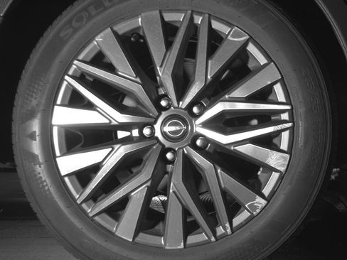 Used 2025 Nissan Altima 2.5 SV image 15