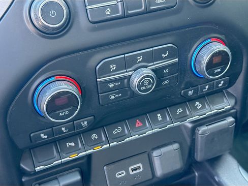 Used 2019 Chevrolet Silverado 1500 LTZ image 13