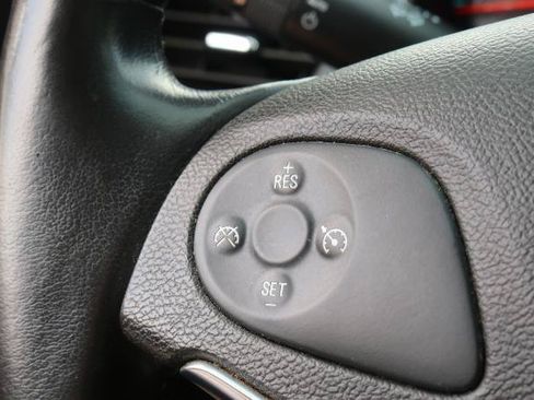 Used 2015 Chevrolet Impala LT FWD image 9