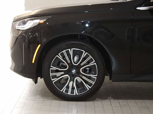 Used 2025 BMW X3 xDrive30i image 4