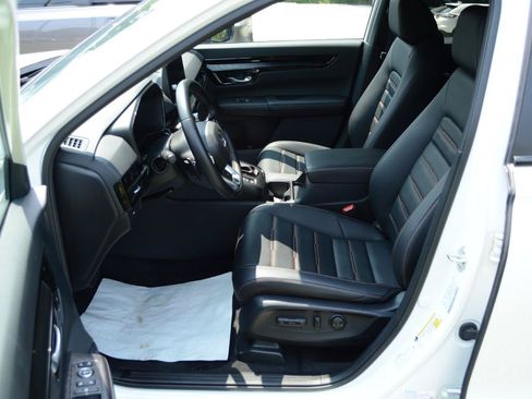 Used 2026 Honda CR-V Sport Touring image 13