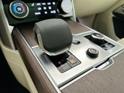 Certified 2023 Land Rover Range Rover SE image 20