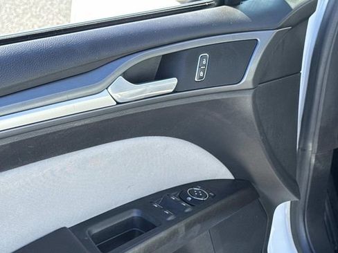 Used 2014 Ford Fusion S image 16