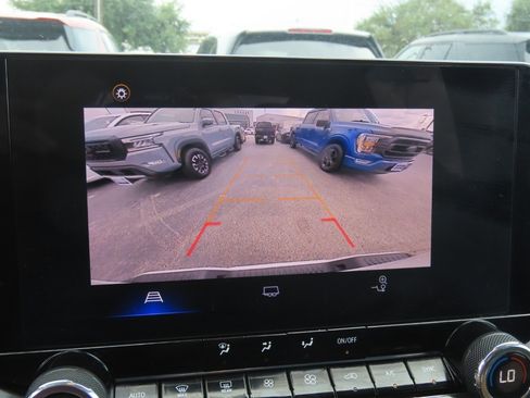 Used 2024 Chevrolet Colorado LT w/ LT Convenience Package RWD image 31