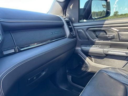 Used 2023 RAM 1500 Limited AWD/4WD image 32