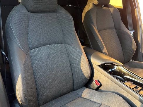 Used 2019 Toyota C-HR Limited image 21