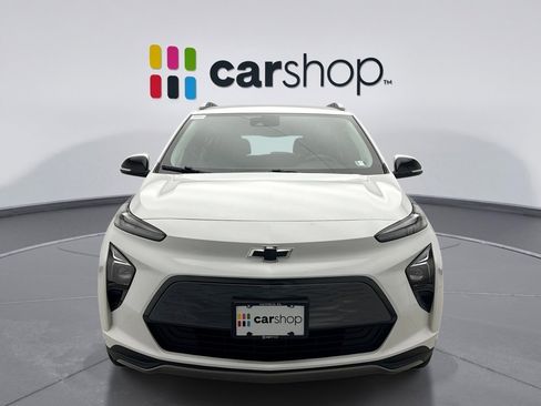 Used 2022 Chevrolet Bolt EUV LT w/ Comfort Package image 8