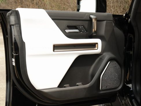 New 2025 GMC Hummer EV 3X w/ Extreme Off-Road Package image 29