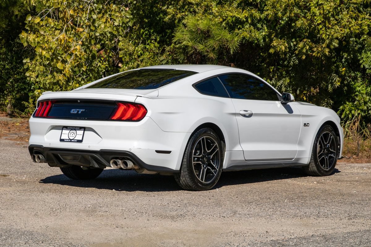 Used 2018 Ford Mustang GT RWD image 6