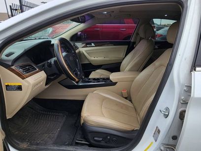 Used 2016 Hyundai Sonata Limited w/ Option Group 04