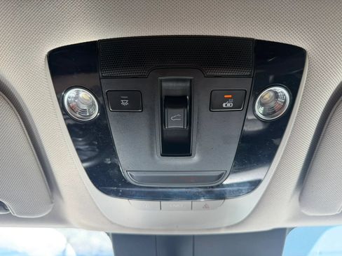 Used 2022 Kia Sorento SX AWD/4WD image 34