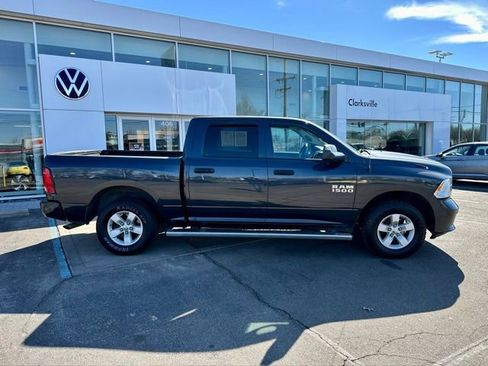 Used 2018 RAM 1500 Express image 9