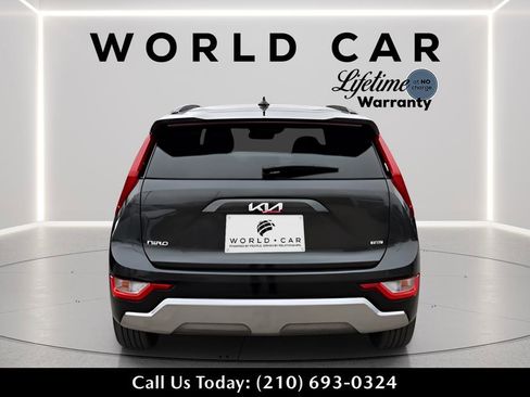 New 2025 Kia Niro EX Touring image 6