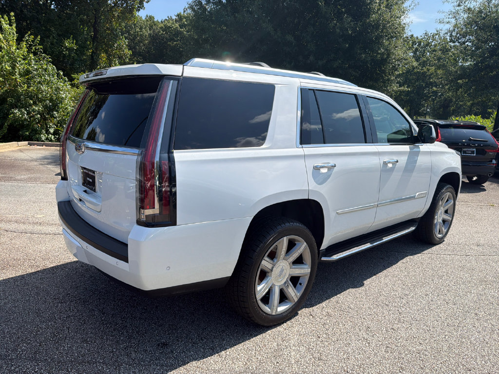 Used 2019 Cadillac Escalade Luxury RWD image 7