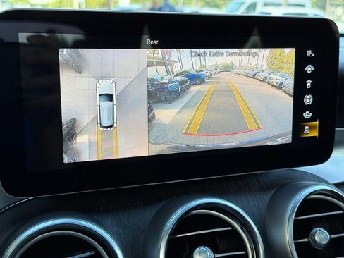 Used 2020 Mercedes-Benz GLC 300 4MATIC w/ Parking Assistance Package image 5