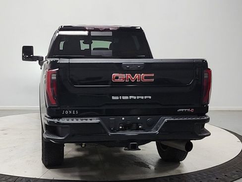 Used 2024 GMC Sierra 2500 AT4 w/ Technology Package AWD/4WD image 6