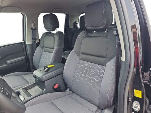 Used 2026 Nissan Frontier SV w/ SV Convenience Package RWD image 12