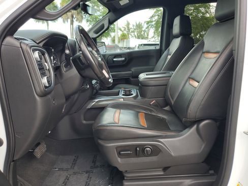 Used 2020 GMC Sierra 1500 AT4 w/ AT4 Premium Package image 9
