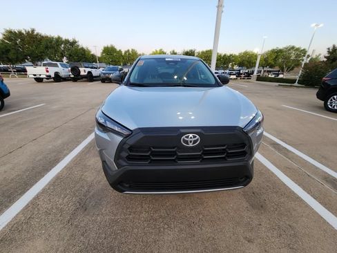 Used 2026 Toyota Corolla Cross L FWD image 2