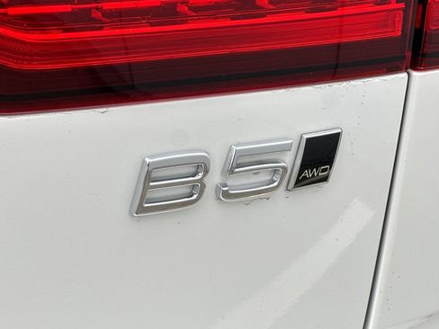 New 2026 Volvo V60 B5 Cross Country Plus w/ Climate Package image 34