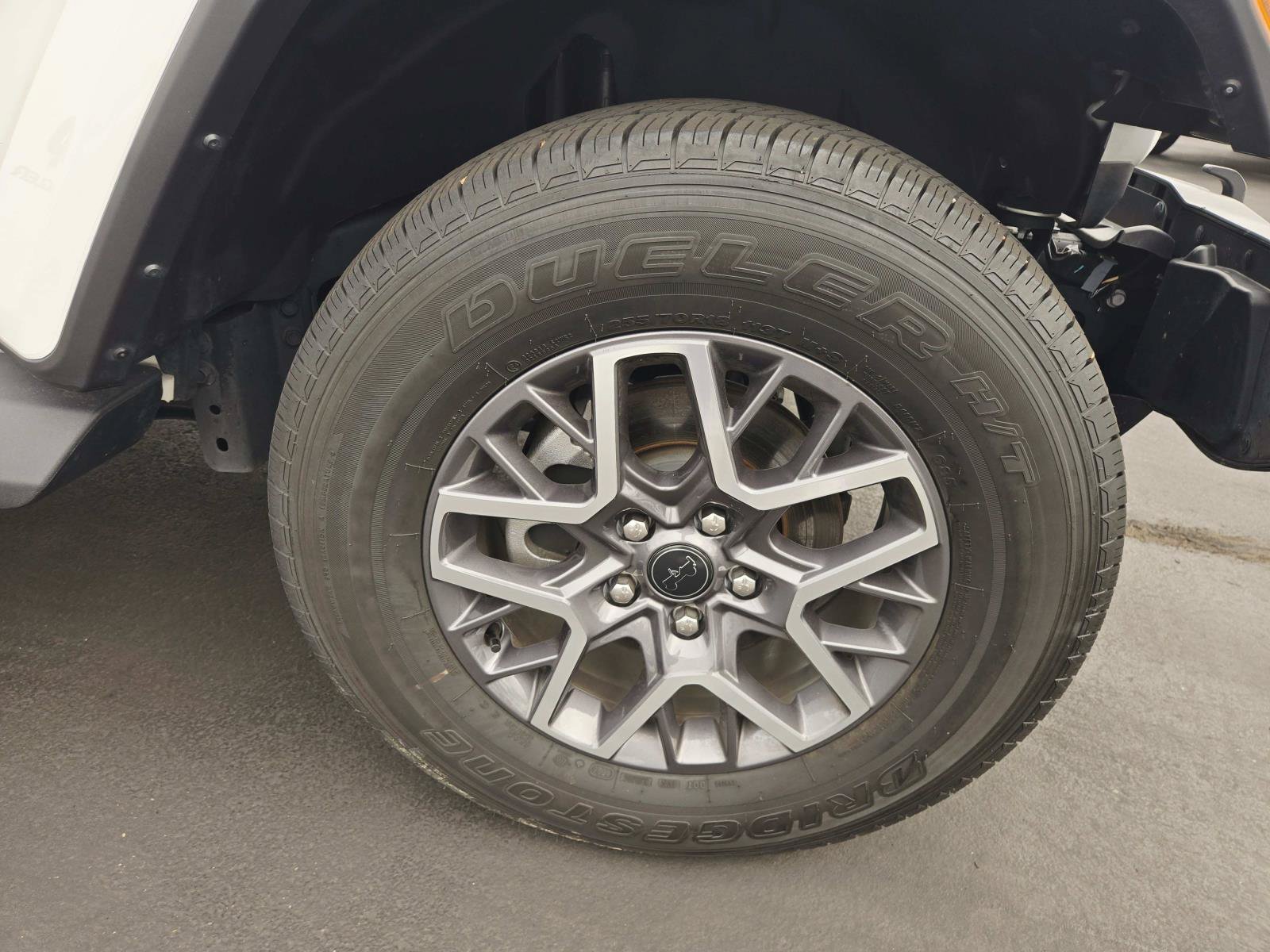 Used 2025 Jeep Wrangler Unlimited Sahara AWD/4WD image 21
