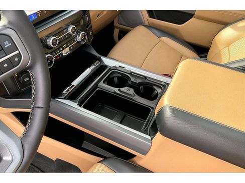 Used 2025 Ford F450 Lariat w/ Lariat Ultimate Package AWD/4WD image 18