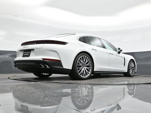 New 2026 Porsche Panamera image 37