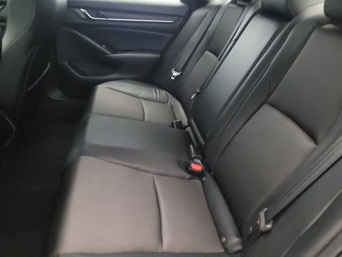 Used 2018 Honda Accord Sport image 18