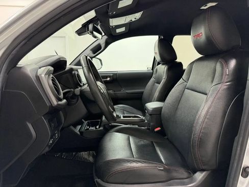 Used 2022 Toyota Tacoma TRD Sport RWD image 12