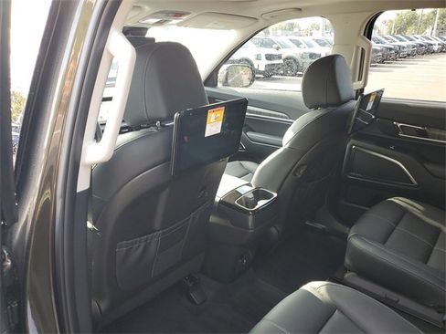 New 2025 Kia Telluride SX w/ SX Captain's Chair Package image 21
