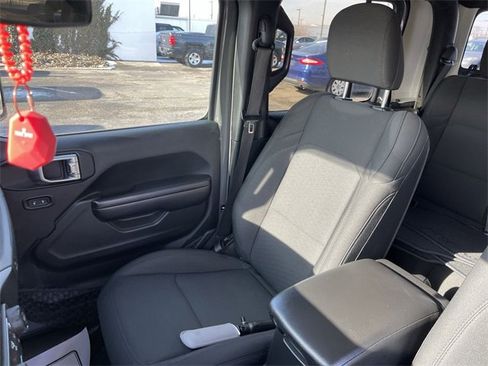 Used 2020 Jeep Gladiator Sport w/ Quick Order Package 24S image 23
