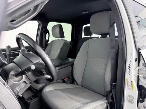 Used 2024 RAM 2500 Big Horn image 11