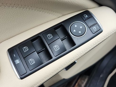 Used 2018 Mercedes-Benz CLA 250 image 13