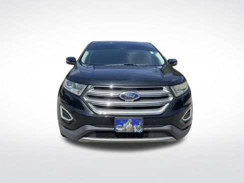 Used 2018 Ford Edge Titanium w/ Equipment Group 302A AWD/4WD image 3