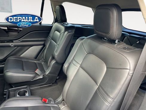 Used 2023 Lincoln Aviator AWD w/ Premium Package image 17