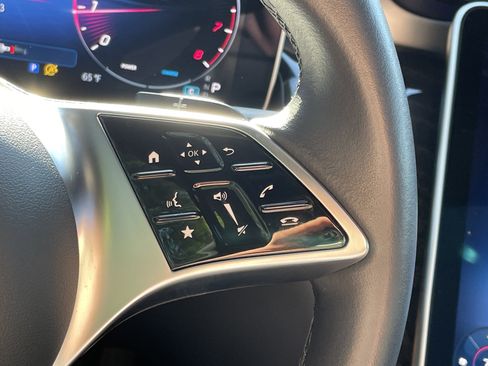 Certified 2025 Mercedes-Benz GLC 300 4MATIC image 30