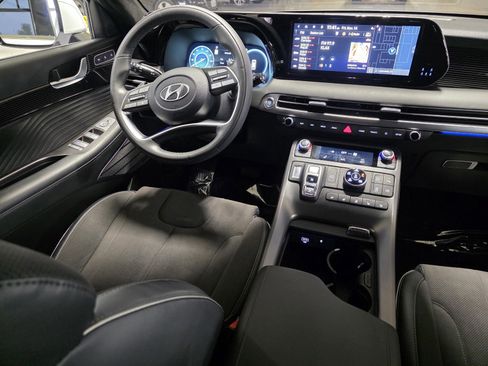 Used 2025 Hyundai Palisade Calligraphy image 21