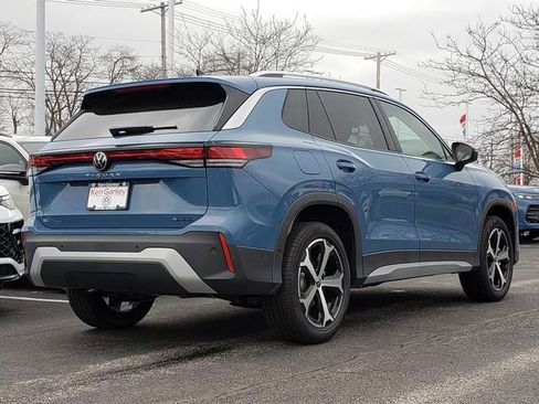 New 2026 Volkswagen Tiguan SE image 3