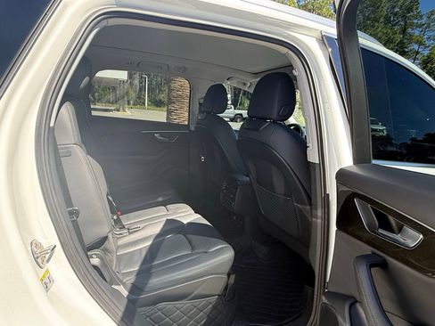 Used 2023 Audi Q7 3.0T Premium Plus AWD/4WD image 26