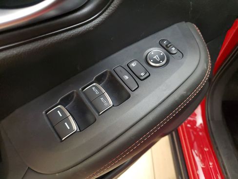 Certified 2025 Honda HR-V Sport image 16