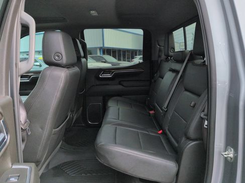 Used 2025 Chevrolet Silverado 1500 LT Trail Boss w/ LT Trail Boss Premium Package AWD/4WD image 14