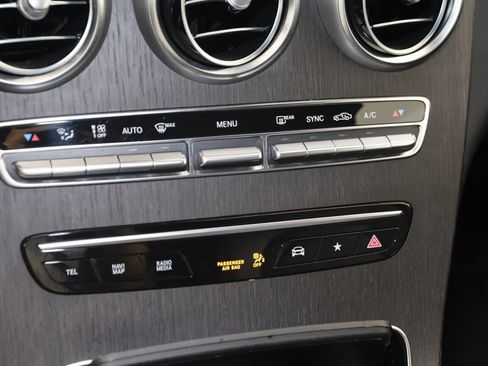 Used 2022 Mercedes-Benz GLC 300 4MATIC w/ Driver Assistance Package image 30